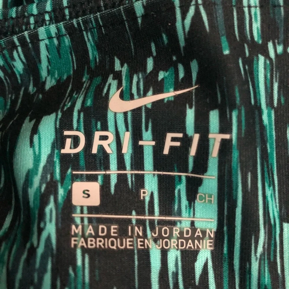 Nike High Rise Cropped Leggings Women’s Small